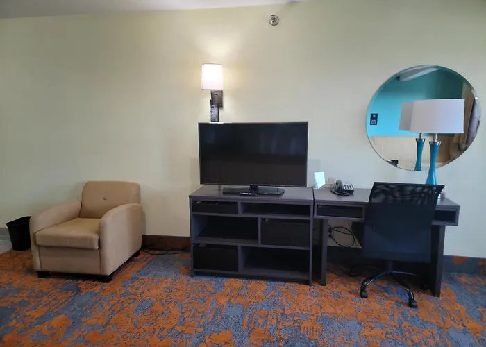Super 8 by Wyndham Clearwater/St. Petersburg Airport